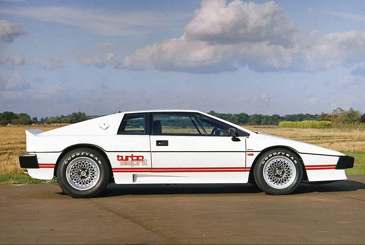 Lotus_Turbo_White_Esprit_1981.jpg